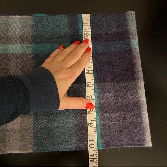 Kiltane Scotland Cashmere Scarf, Tartan blue, fringes, unisex, 64”x10.5”NWT - Picture 5 of 7